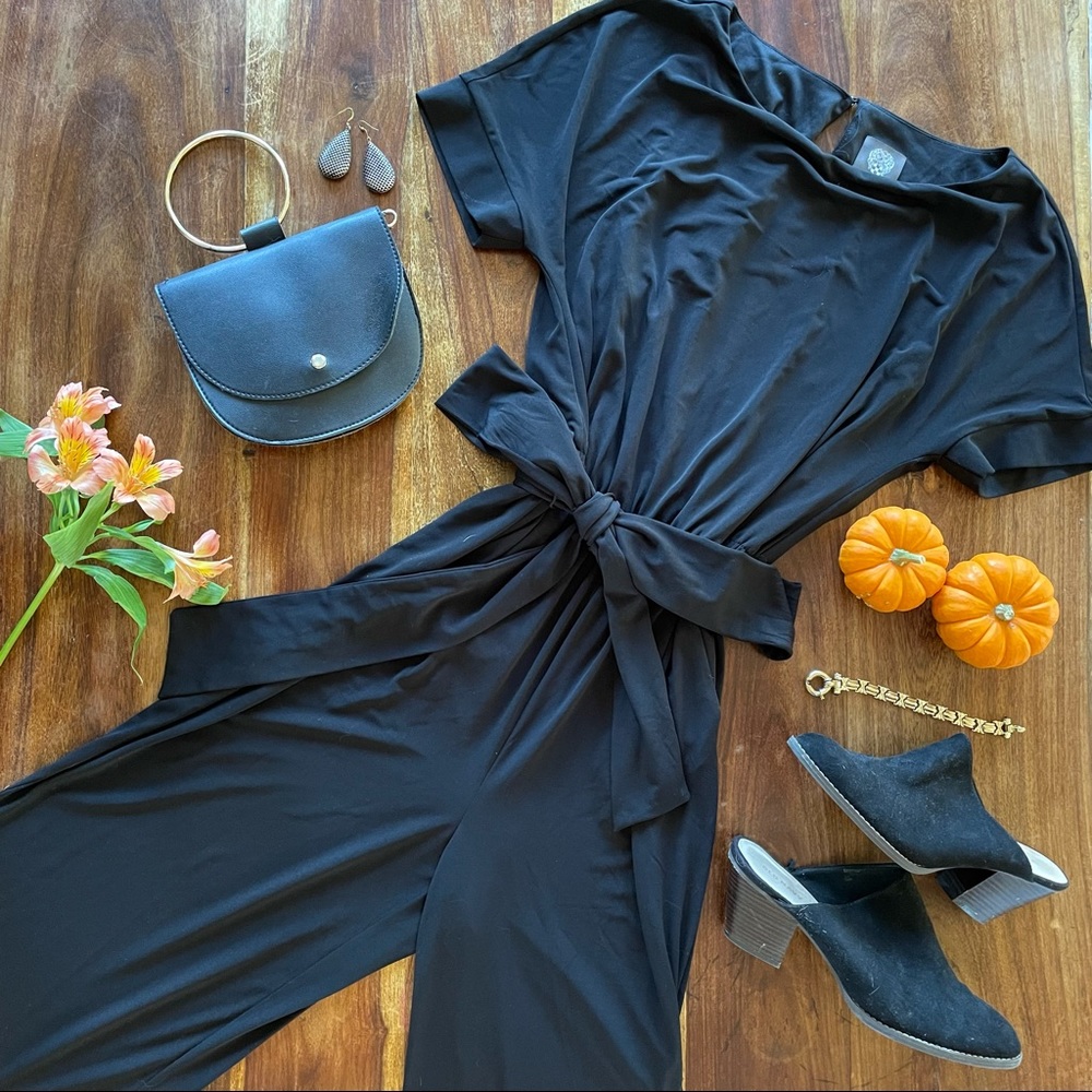Vince Camino Black Wide Leg Short-Sleeve Jumpsuit w/ Keyhole and Button Closure
